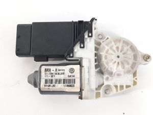 MOTORINO ALZACRISTALLO PORTA ANT. DX. VOLKSWAGEN GOLF «IV» (1998)