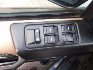 INTERRUTTORE ALZACRISTALLI ANT. SX. LAND ROVER DISCOVERY «III» (2005)