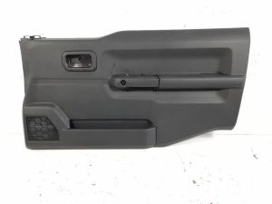 PANNELLO RIVESTIMENTO PORTA ANT. DX. SUZUKI JIMNY «II» (2018)