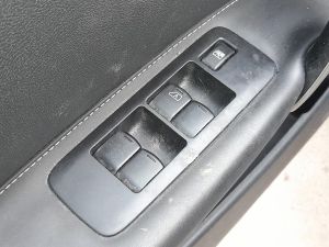 INTERRUTTORE ALZACRISTALLI ANT. SX. NISSAN QASHQAI «I» (2010) [it053763]