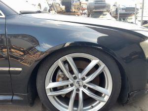 PARAFANGO ANT. DX. AUDI A8 «4E» (2003) [it053974]