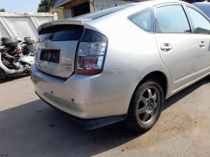 ASSALE POST.  TOYOTA PRIUS «I» (2004) [it054348]