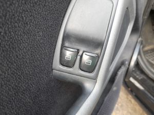 INTERRUTTORE ALZACRISTALLI ANT. SX. SMART FORTWO COUPÉ «451» (2010) [it077633]