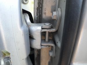 CERNIERA PORTA SUP. ANT. DX. SUZUKI JIMNY «I» (1999) [it077834]